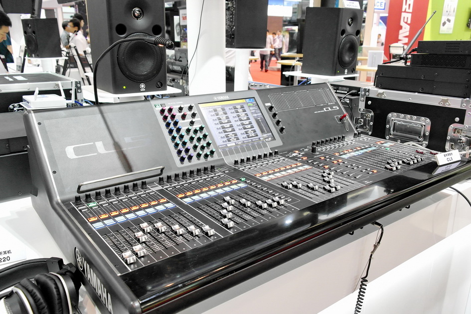 钱柜777专业音响新产品亮相PALM EXPO 2013展会 