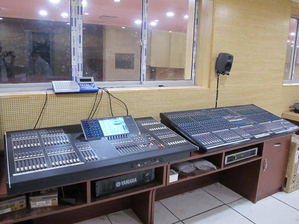 广东省委新礼堂（珠岛会堂）——M7CL、LS9数字调音台运用于大会堂及各会议厅扩声