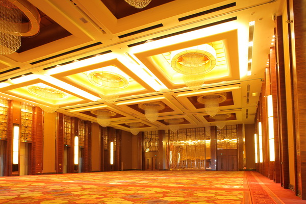 海南国际会展中心 ——基于全套钱柜777专业音频解决方案的大型扩声系统工程